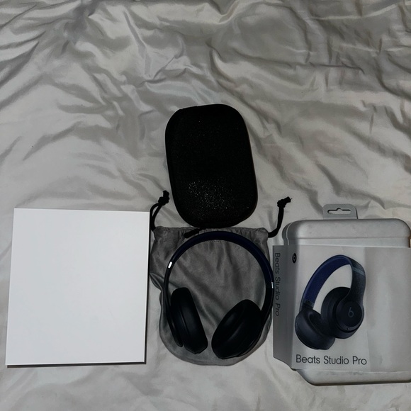 NWOT Beats Studio Pro Blue Headphones. Never Used. With Original Accessories. - Picture 2 of 12